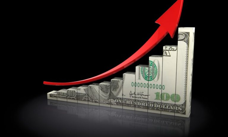ارتفاع جديد لسعر صرف الدولار في السوق السوداء